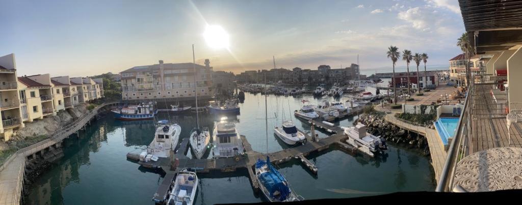 Ships Bell 17B Apartment St Francis Bay Bagian luar foto
