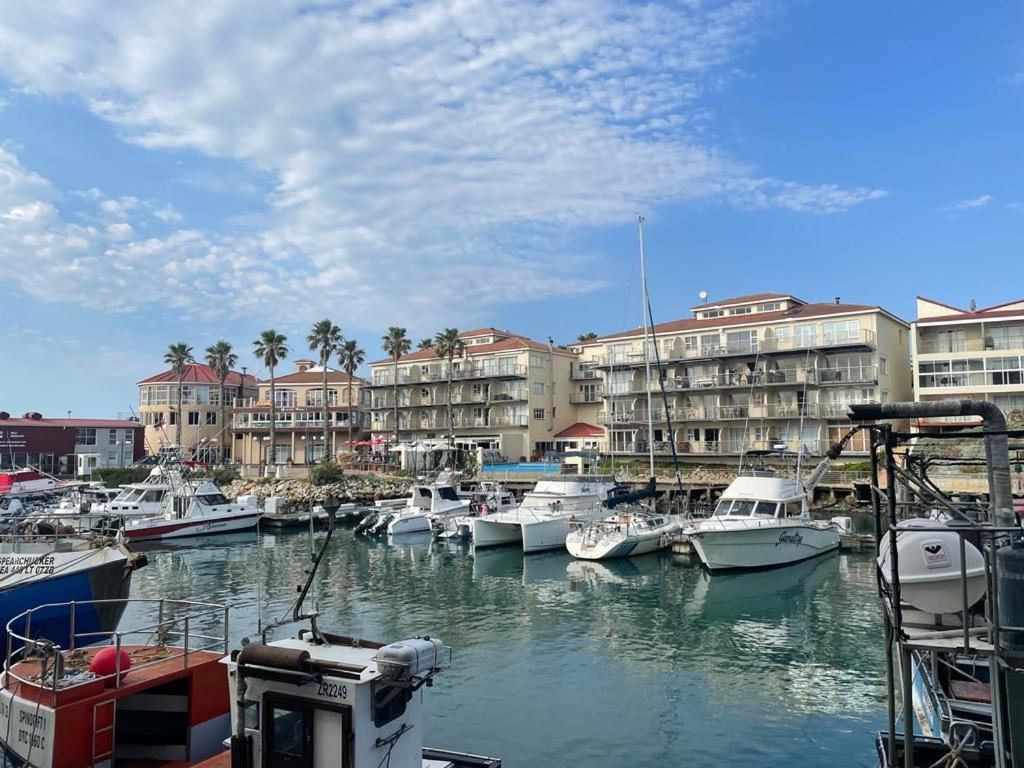 Ships Bell 17B Apartment St Francis Bay Bagian luar foto